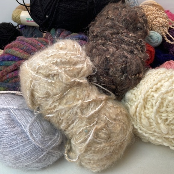 Miscellaneous BIG Bundle of Yarn - Picture 7 of 12
